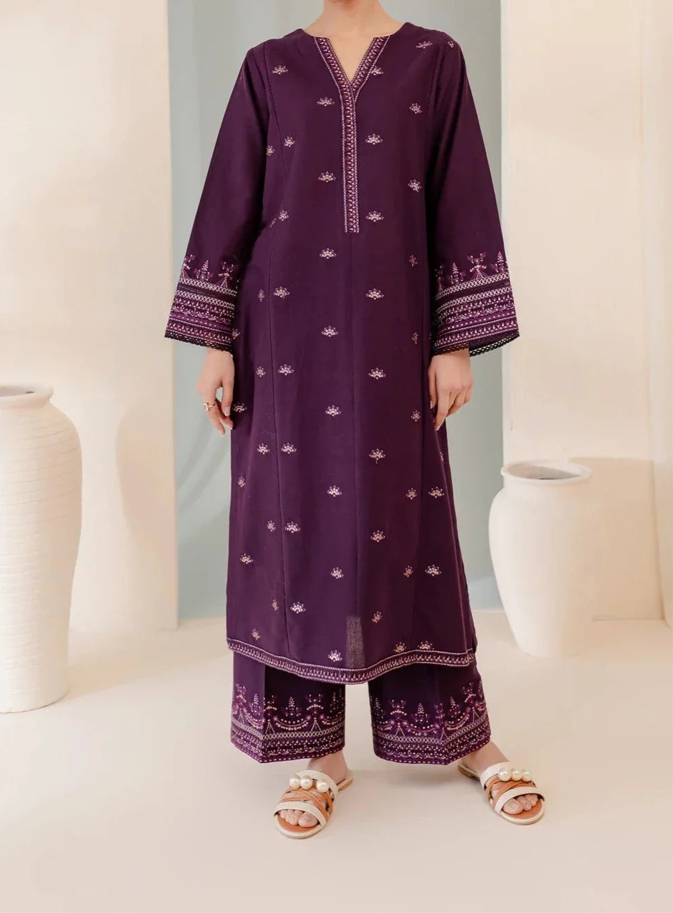 Grace S792-Embroidered 2pc lawn dress.