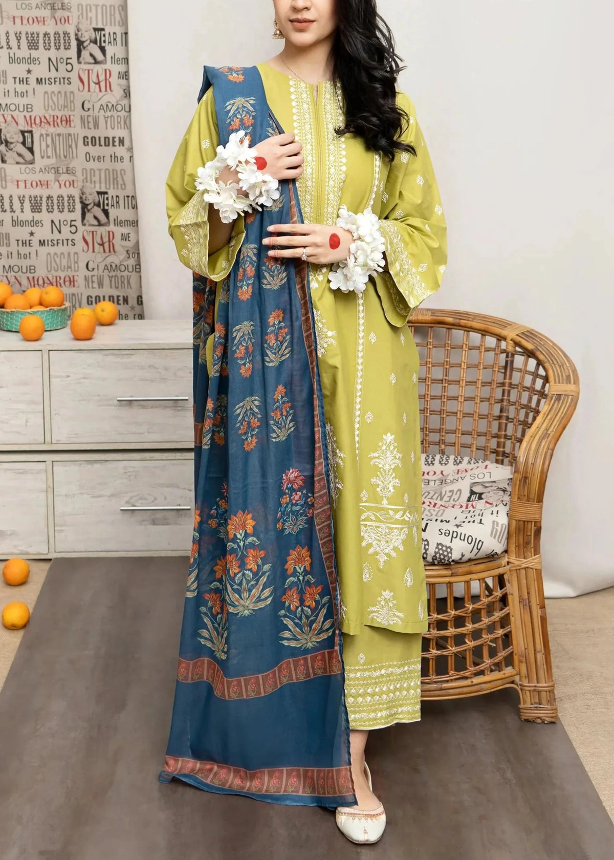 Grace S837-Embroidered 3PC Lawn with Printed Munar Dupatta.