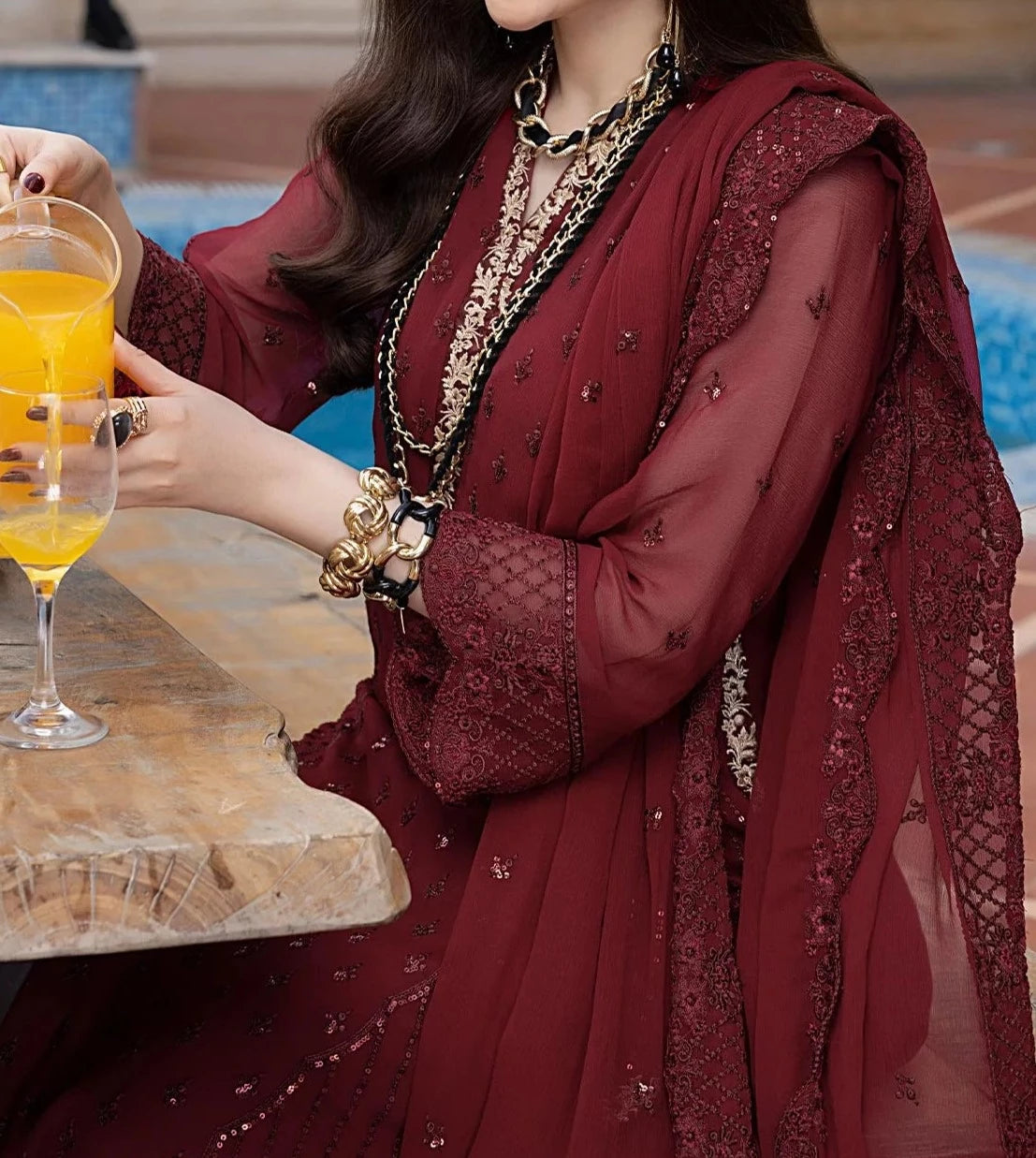 Scarlet– Merakish Embroidered Chiffon Unstitched 3Pc Suit