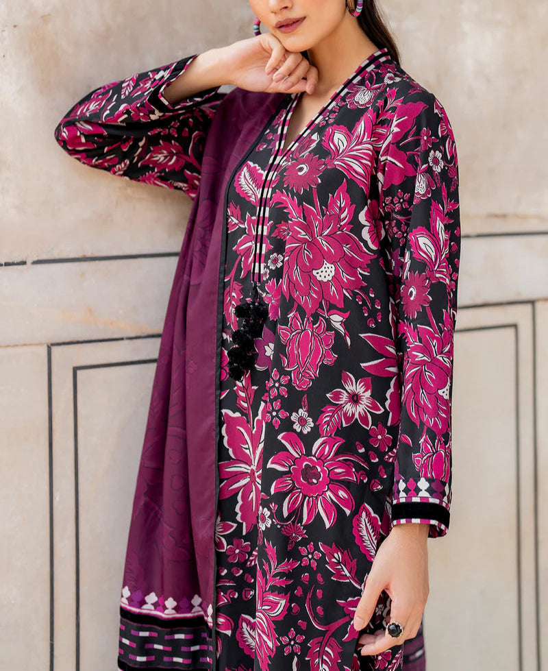 Grace W581-Printed 3pc karandi Dress With Printed karandi Shawl.