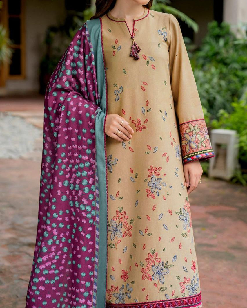 Grace S915-Embroidered 3PC Lawn Dress With Printed Munar Dupatta.