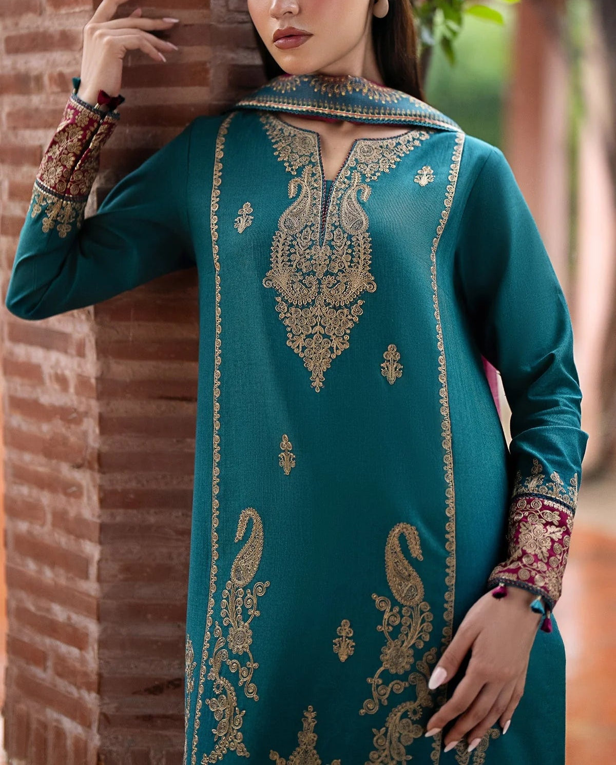 Grace W605-Embroidered 3pc khaddar Dress With Printed shawl.