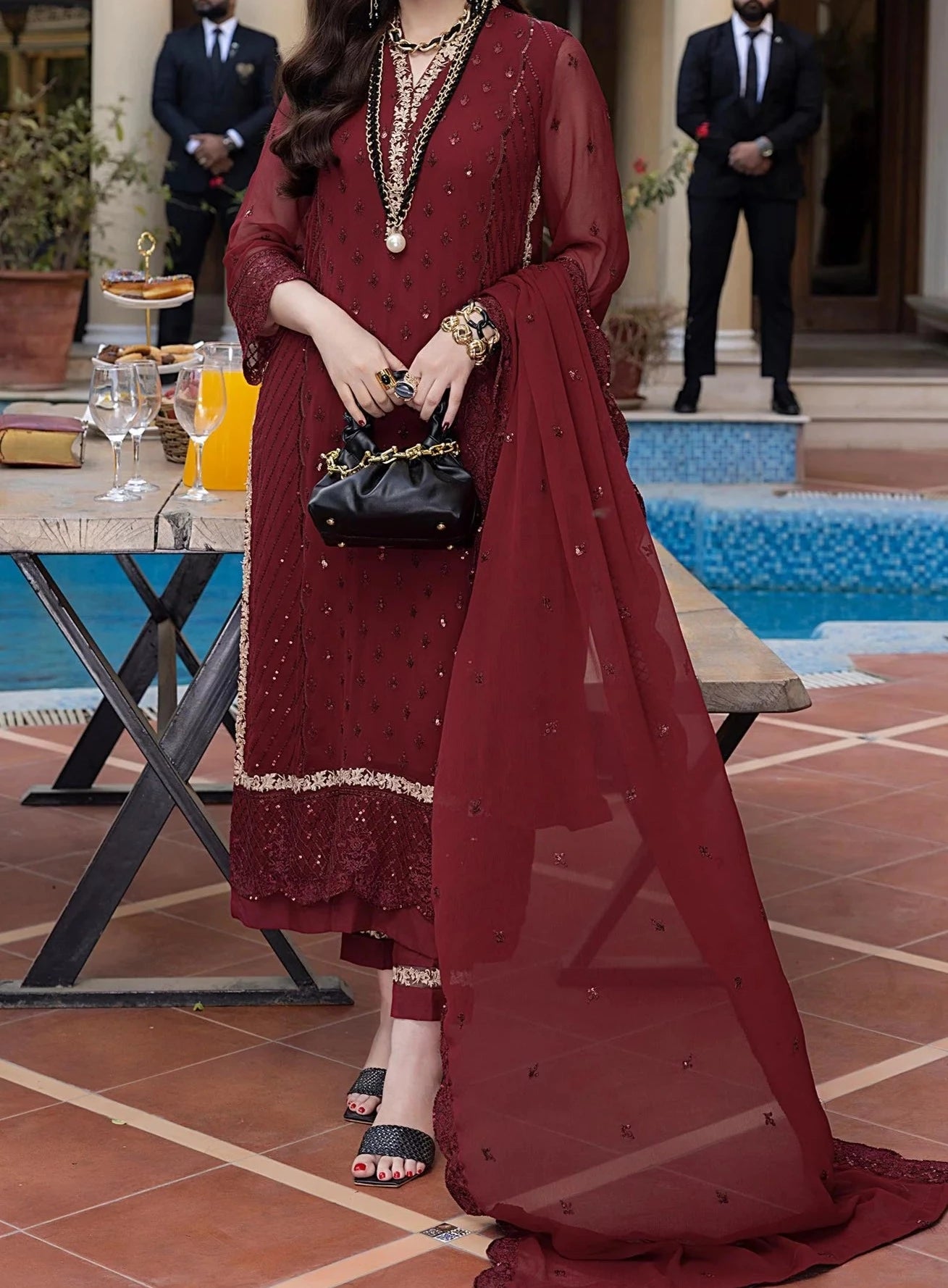 Scarlet– Merakish Embroidered Chiffon Unstitched 3Pc Suit