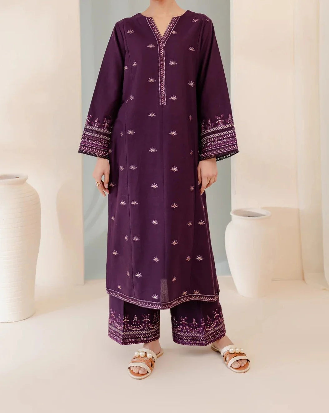 Grace S792-Embroidered 2pc lawn dress.