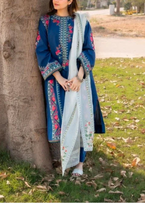 Grace S924-Embroidered 3pc Lawn Dress with Embroidered Munar Dupatta.