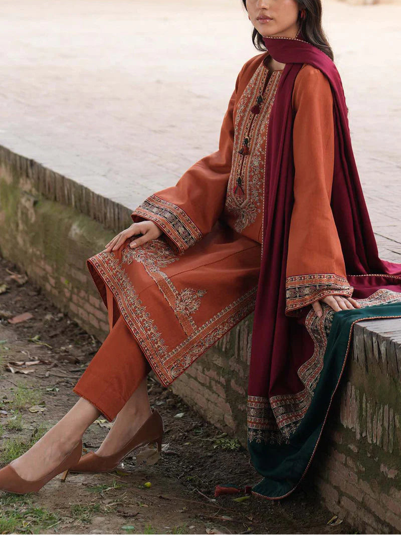 Grace S1001-Embroidered 3pc Lawn dress with Printed Munar Dupatta.