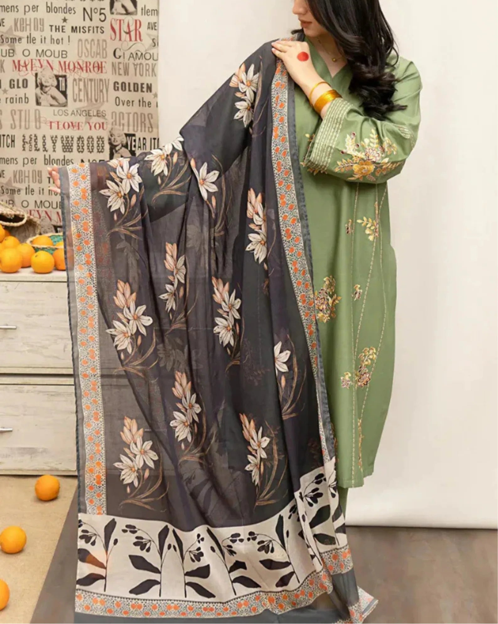 Grace S840-Embroidered 3PC Lawn with Printed Munar Dupatta.