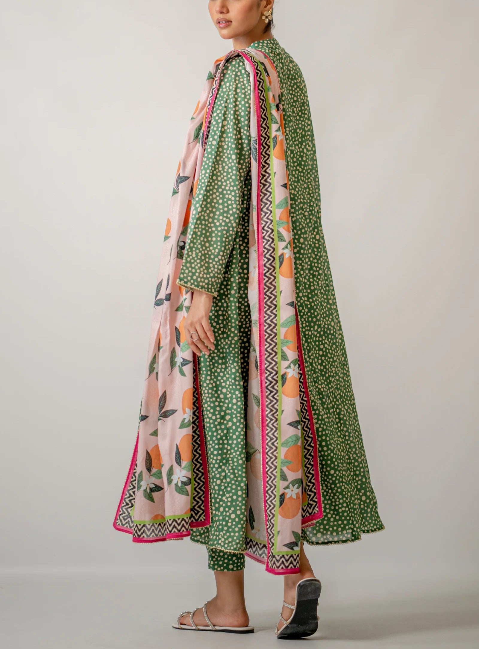 Grace S995-Digital Printed 3pc Lawn Dress with Digital Printed Lawn Dupatta.