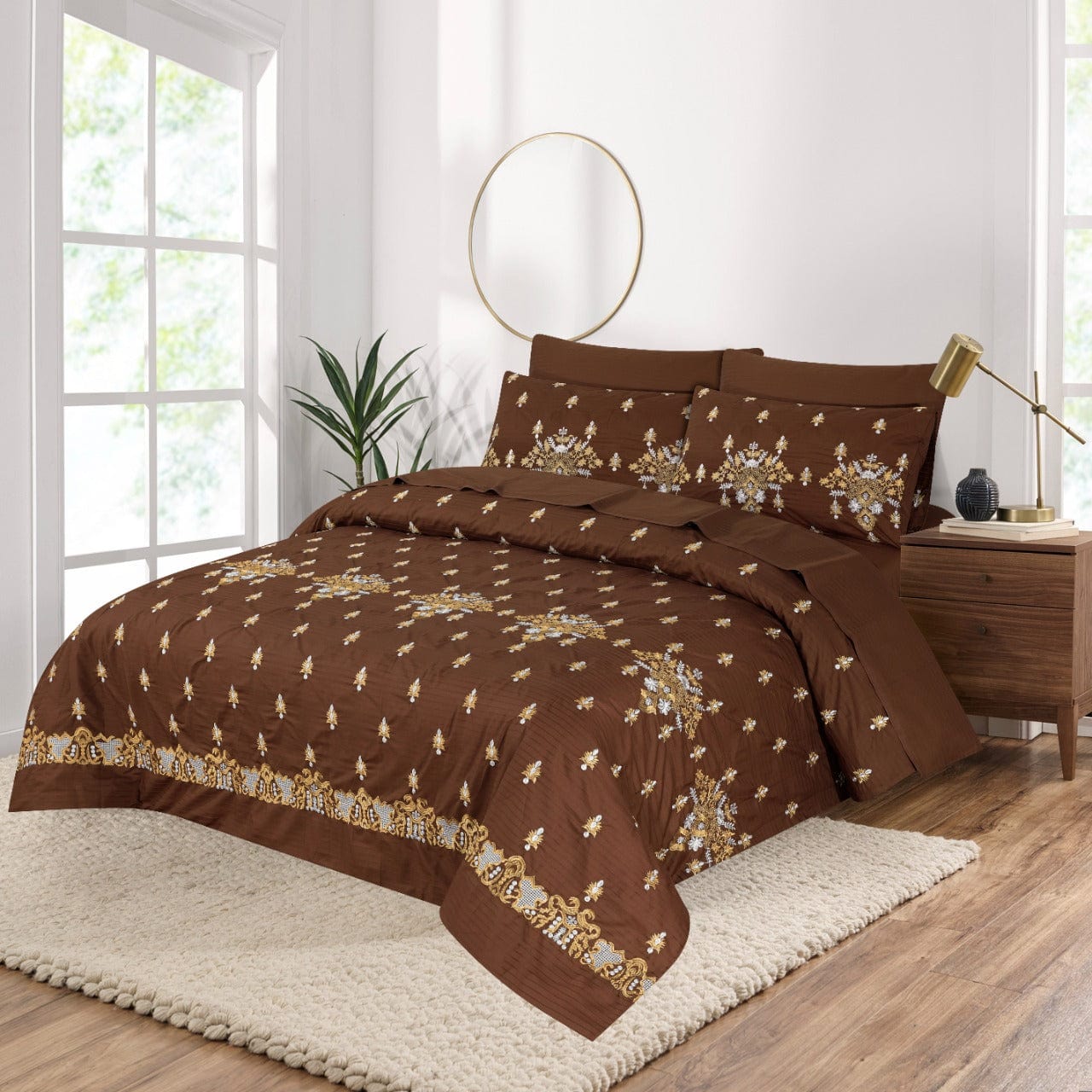 K0018- Embroidered Duvet Cover Set (Luxury Sateen) .