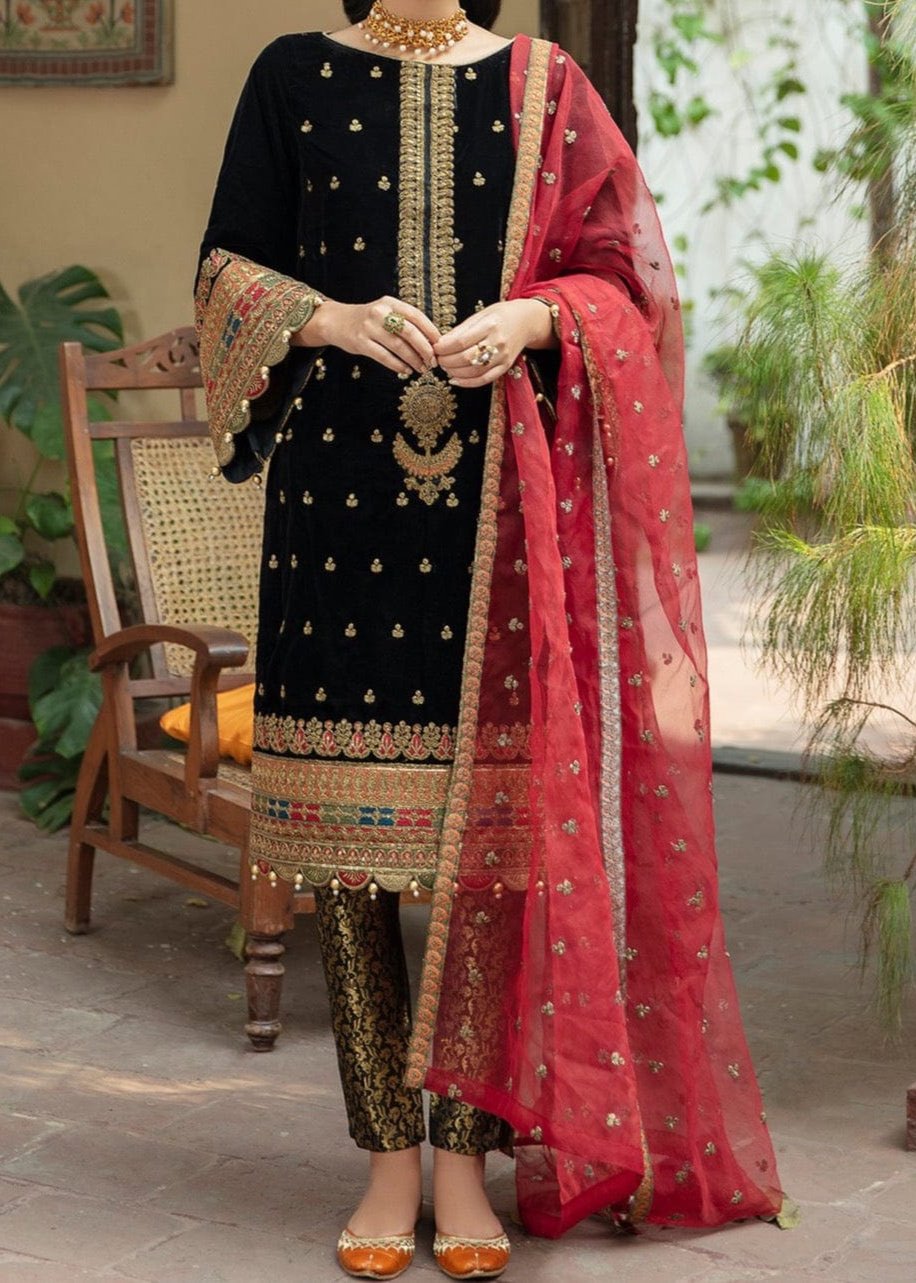 Grace W528- Embroidered 3pc Velvet Dress With Embroidered Organza Dupatta.